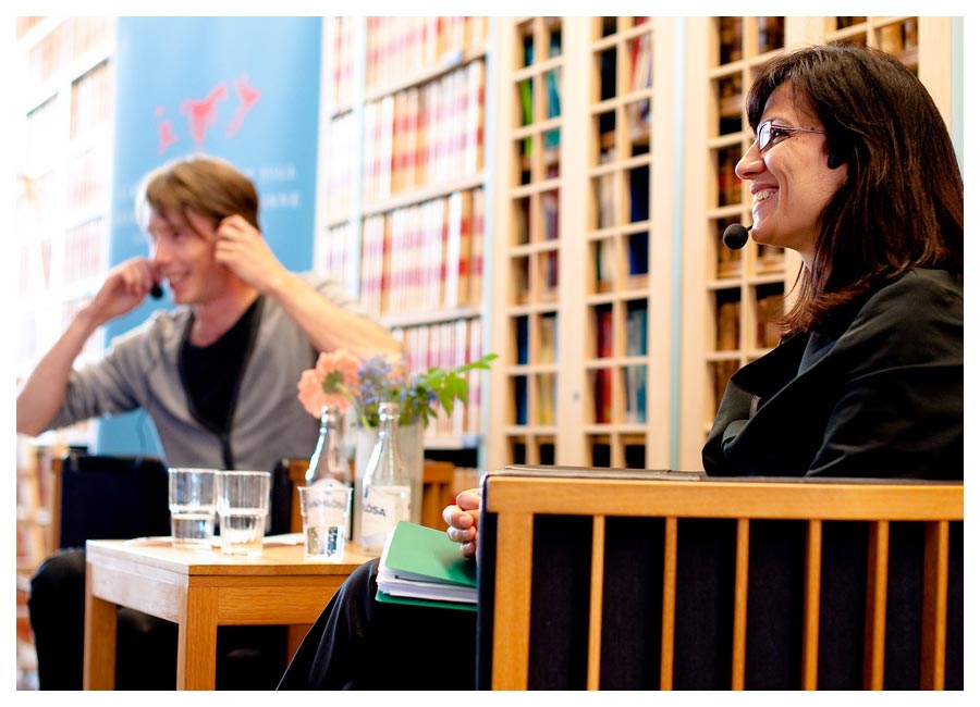 Ola Lindholm fr&aring;n Kamratposten diskuterade med Tamerinstitutet. Foto Stefan Tell