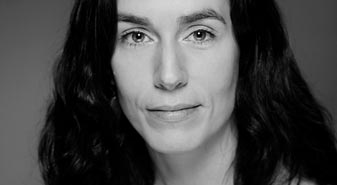 Porträttfotografering av skådespelerskan Violetta Barsotti Stephan till hennes portfolio. Fotograf Stefan Tell Porträttfotografering av skådespelerskan Violetta Barsotti Stephan till hennes portfolio. Fotograf Stefan Tell