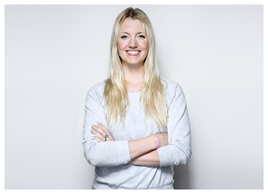 Jessica Eldenstj&auml;rna. Portr&auml;tt av illustrat&ouml;r f&ouml;r Bonnierf&ouml;rlagen. Fotograf Stefan Tell